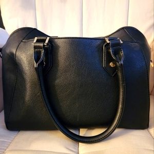 Black hand bag